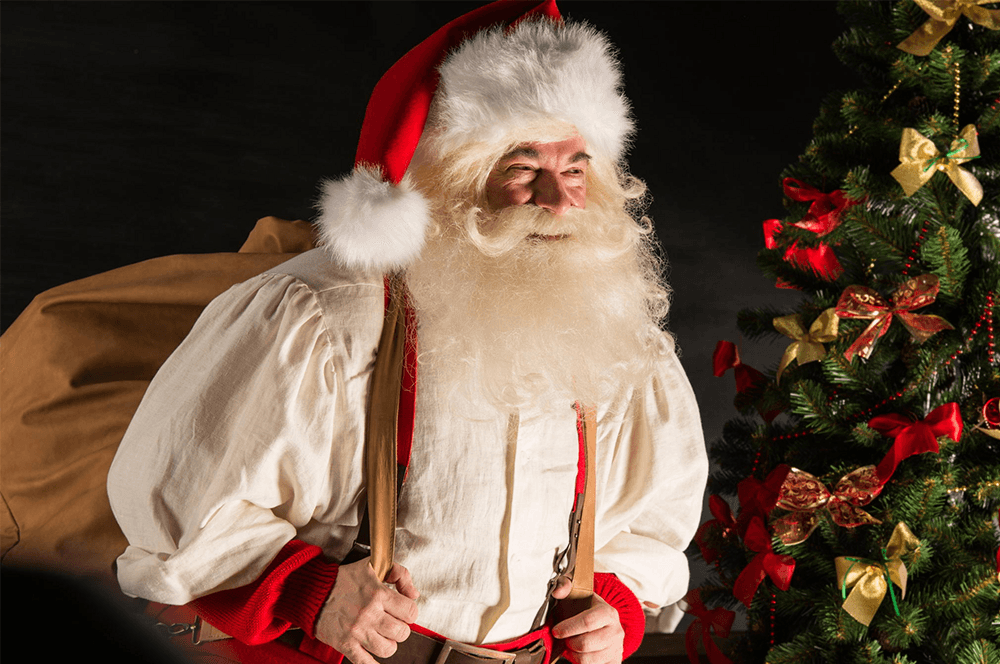 Дядо Коледа носи подаръци в Пампорово